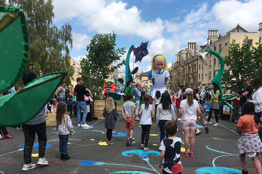 Children with giant puppet